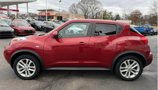 2013 Nissan Juke SV Sport Utility 4D