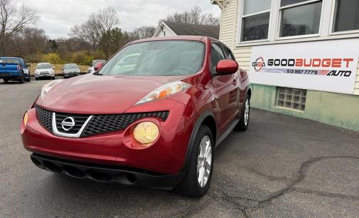 2013 Nissan Juke SV Sport Utility 4D