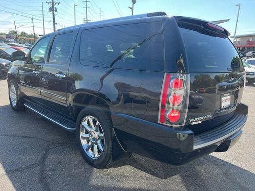 2014 GMC Yukon XL Denali