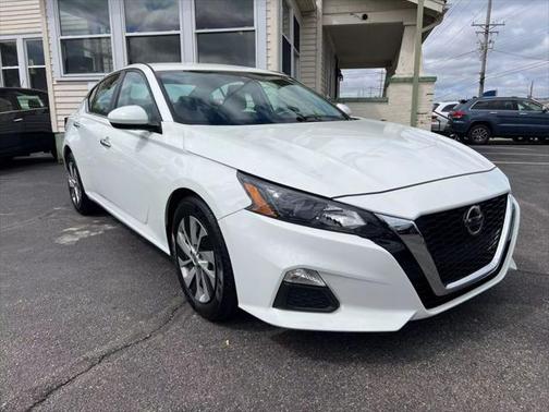 2022 Nissan Altima S FWD