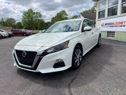 2022 Nissan Altima S FWD