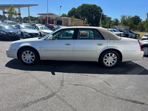 2009 Cadillac DTS 1SA