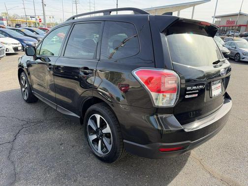 Black 2018 Subaru Forester 2.5i Premium