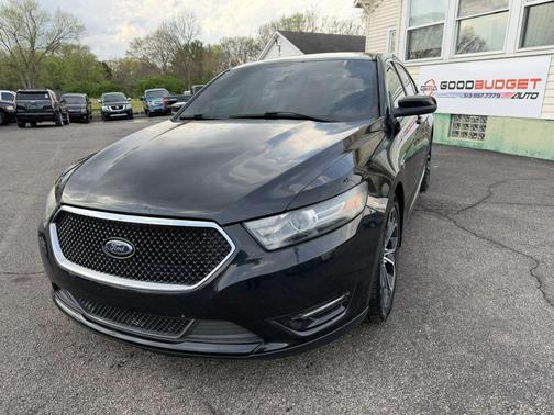 Black 2015 Ford Taurus SHO Sedan 4D