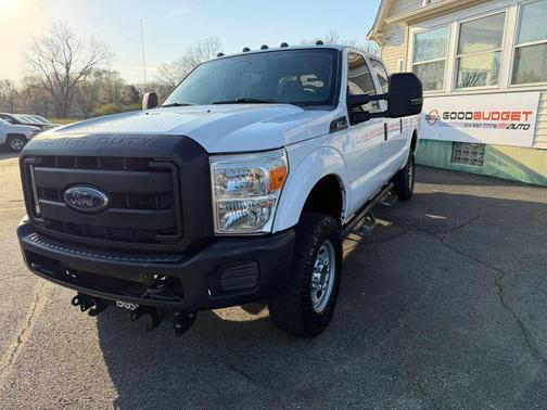 White 2016 Ford F-250 XL
