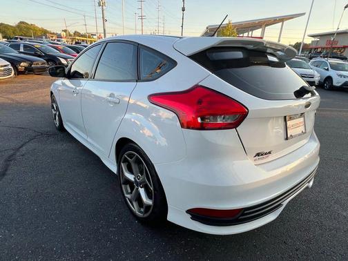 2018 Ford Focus ST 