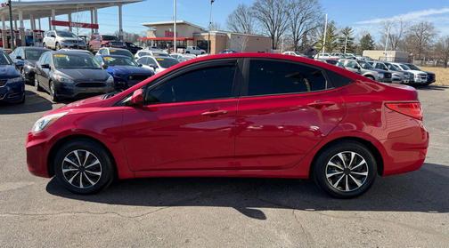 2016 Hyundai Accent SE