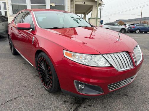2010 Lincoln MKS Base