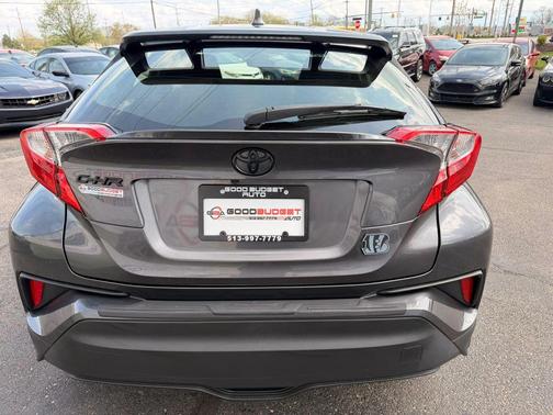 Gray 2021 Toyota C-HR XLE