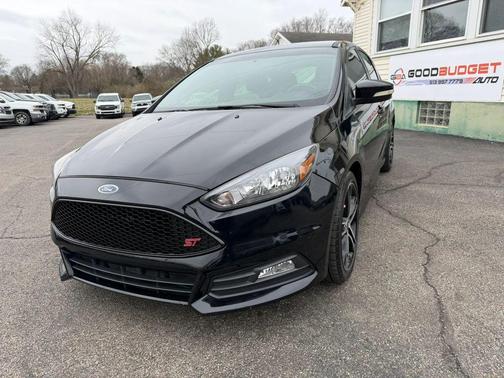 2017 Ford Focus ST 