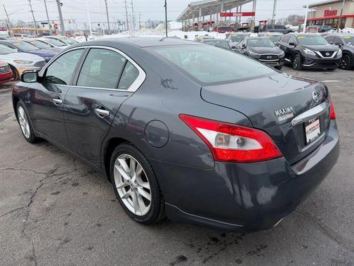 2011 Nissan Maxima S