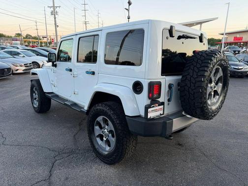 White 2017 Jeep Wrangler Unlimited Sahara
