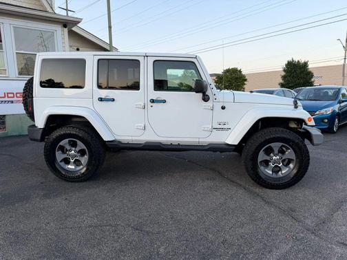 White 2017 Jeep Wrangler Unlimited Sahara