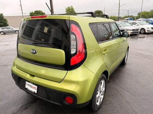 Green 2018 Kia Soul Base