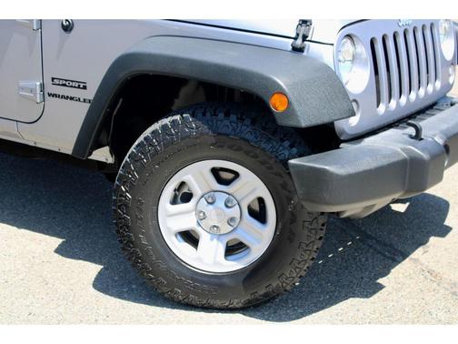 Brilliant Silver Metallic 2017 Jeep Wrangler Sport
