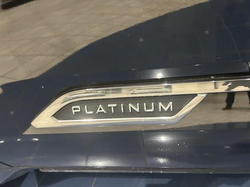 2025 Toyota Tundra Hybrid Platinum