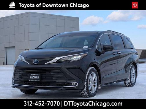 2023 Toyota Sienna XLE