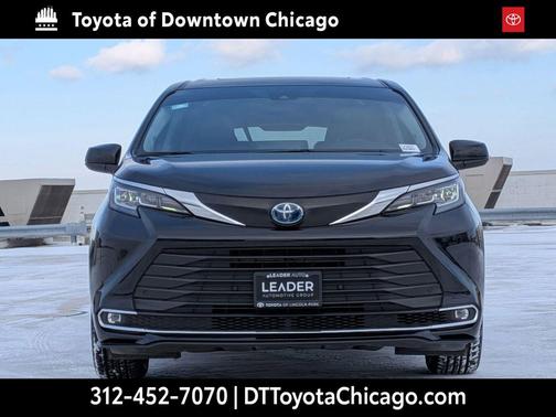 2023 Toyota Sienna XLE