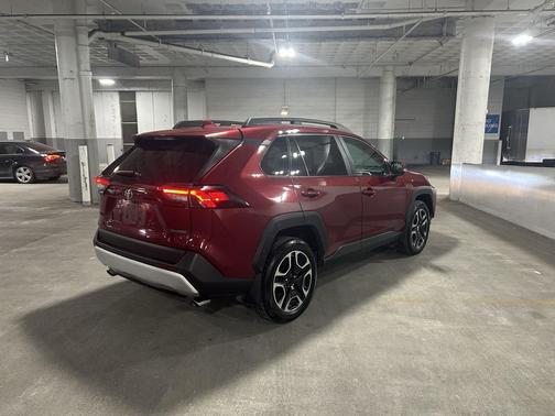 2019 Toyota RAV4 Adventure