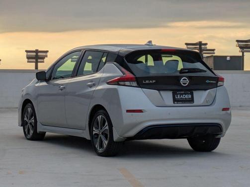 2021 Nissan Leaf SL PLUS 62 kWh