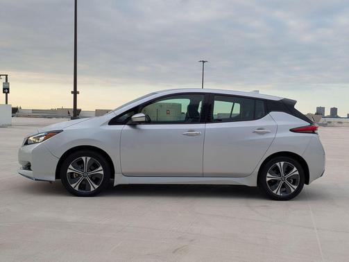 2021 Nissan Leaf SL PLUS 62 kWh