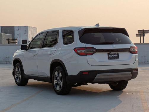 2023 Honda Pilot 2WD EX-L 8 Passenger