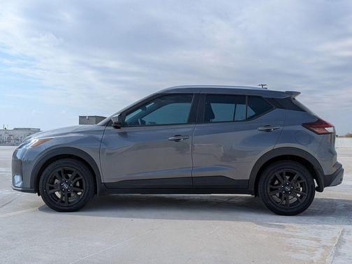 2022 Nissan Kicks SV