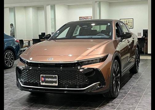 Bronze Age 2026 Toyota Crown Platinum