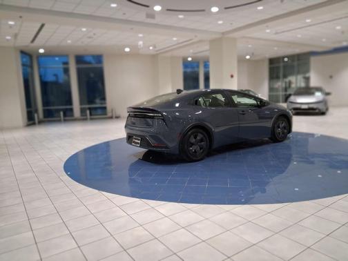 2024 Toyota Prius Prime SE