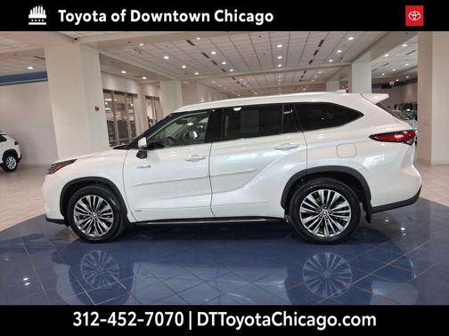 2021 Toyota Highlander Hybrid Platinum