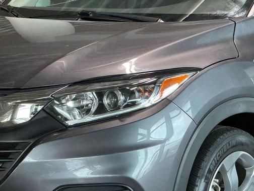 Lunar Silver Metallic 2022 Honda HR-V LX