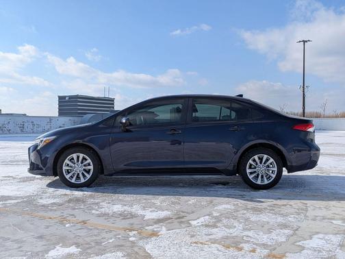 2024 Toyota Corolla Hybrid SE