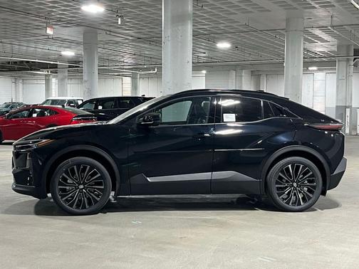 Midnight Black Metallic 2026 Toyota C-HR XSE