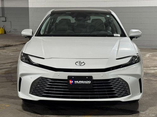 Wind Chill Pearl 2026 Toyota Camry XLE