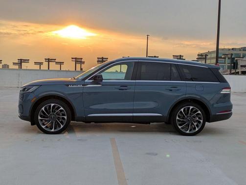2025 Lincoln Aviator Reserve AWD