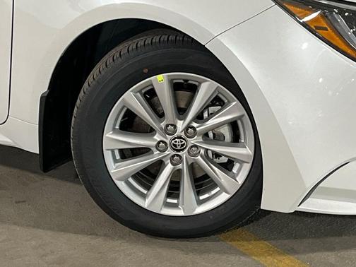 Wind Chill Pearl 2026 Toyota Corolla LE