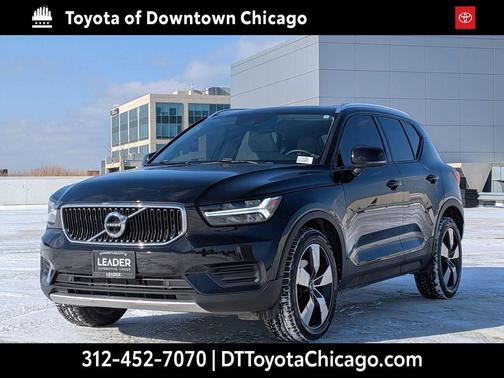 2020 Volvo XC40 T4 Momentum