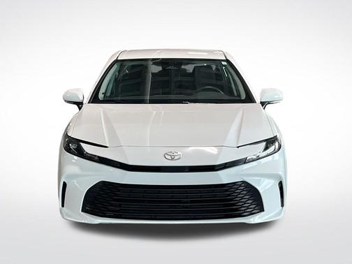 Ice Cap 2025 Toyota Camry LE