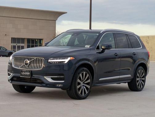2023 Volvo XC90 B5 Plus