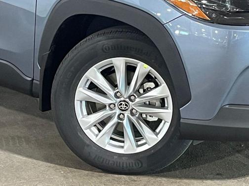 Celestite 2026 Toyota Corolla Cross LE