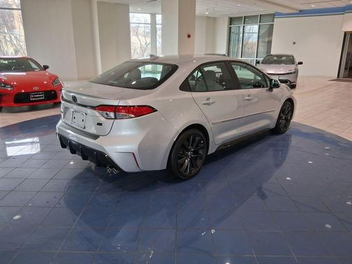 2025 Toyota Corolla SE