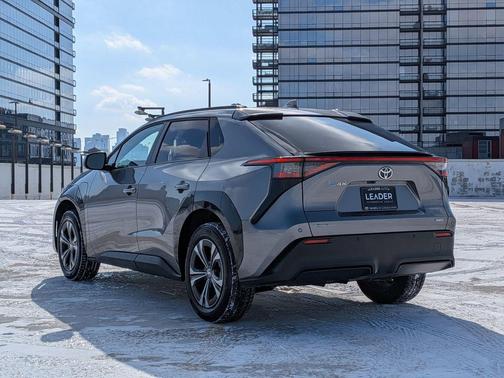 2024 Toyota bZ4X XLE