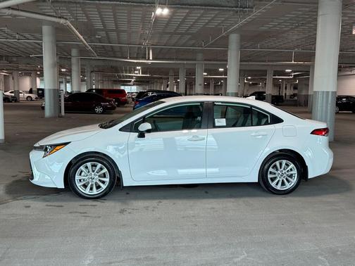 Ice Cap 2026 Toyota Corolla LE