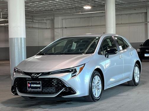 Classic Silver Metallic 2026 Toyota Corolla SE
