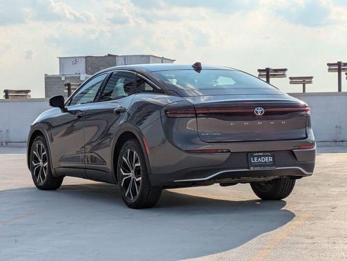 2024 Toyota Crown XLE