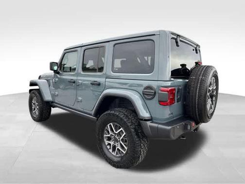 2024 Jeep Wrangler 4-Door Sahara 4x4