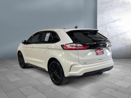 Star White Metallic Tri-Coat 2023 Ford Edge ST Line