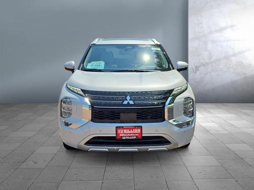 2024 Mitsubishi Outlander PHEV SEL