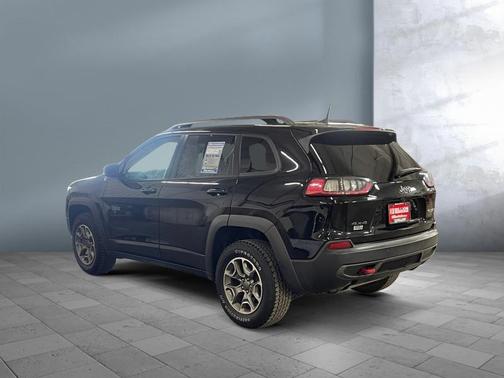 2020 Jeep Cherokee Trailhawk
