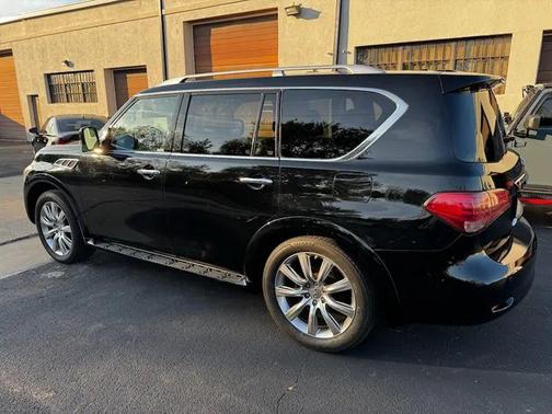 2011 INFINITI QX56 Base